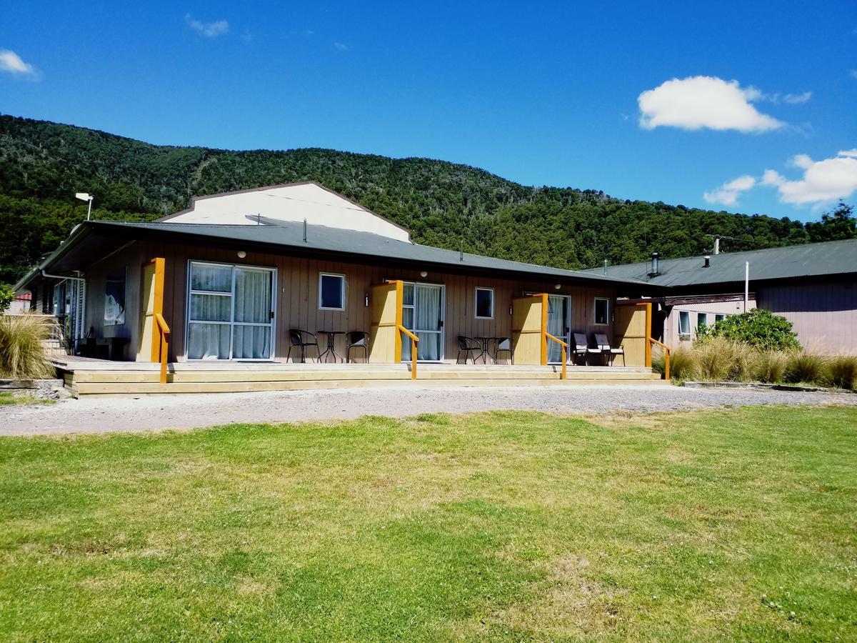 The Crossing Lodge Erua Buitenkant foto